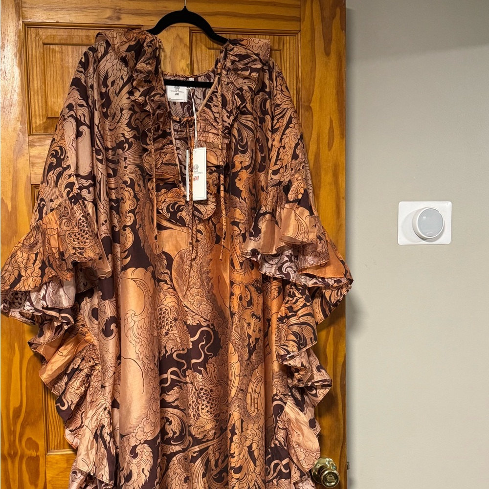 Ruffled kaftan dress white lotus